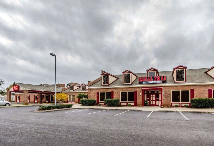 هتل Econo Lodge Inn & Suites Enterprise