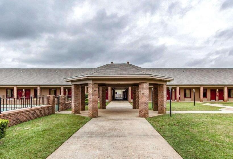 هتل Econo Lodge Inn & Suites Enterprise