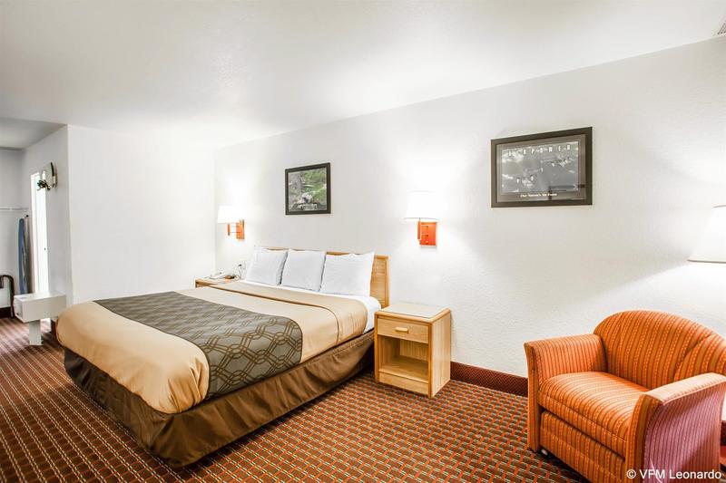 ホテル Econo Lodge Truman Inn