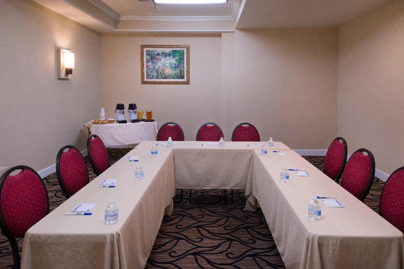 ホテル Holiday Inn Express & Suites Pasadena Los Angeles, An Ihg