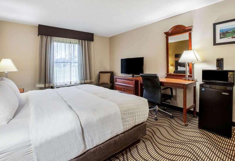 Hotel La Quinta Inn By Wyndham Sandusky Near Cedar Point