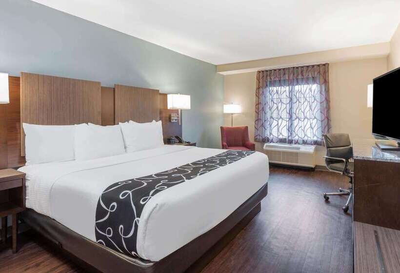 בית מלון כפרי La Quinta By Wyndham Aberdeen Apg