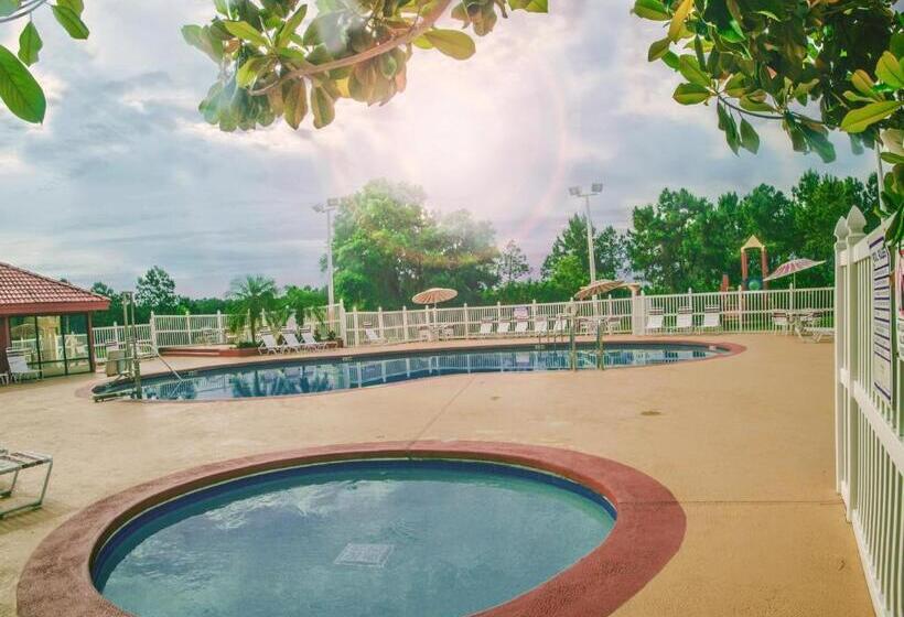 Fotos del hotel Parc Corniche Condominium Suites:  40