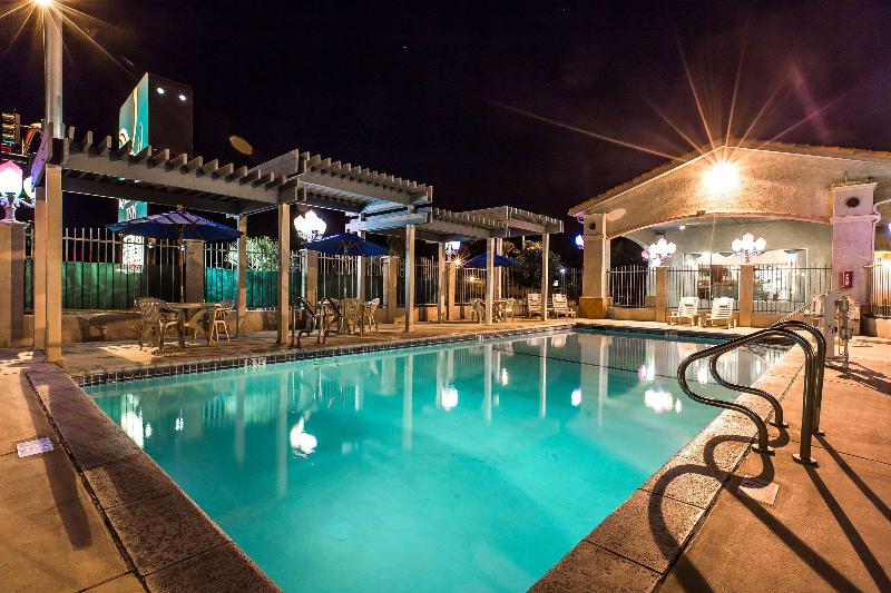 호텔 Quality Inn Near China Lake Naval Station