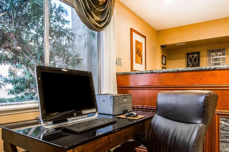 호텔 Quality Inn Near China Lake Naval Station