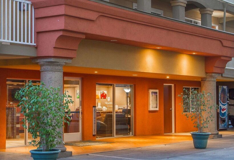 فندق Quality Inn Sacramento Convention Center