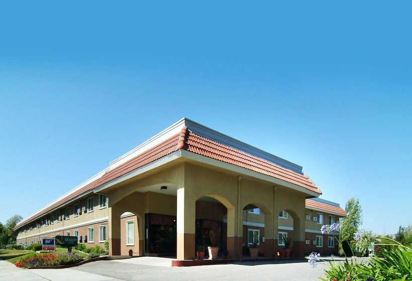 בית מלון כפרי Quality Inn Santa Clara Convention Center