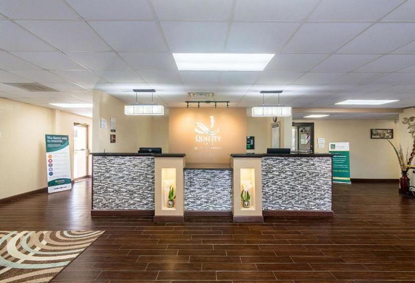 ホテル Quality Inn Shawnee I40