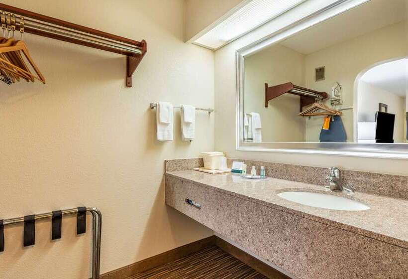 هتل Quality Inn Southaven  Memphis South