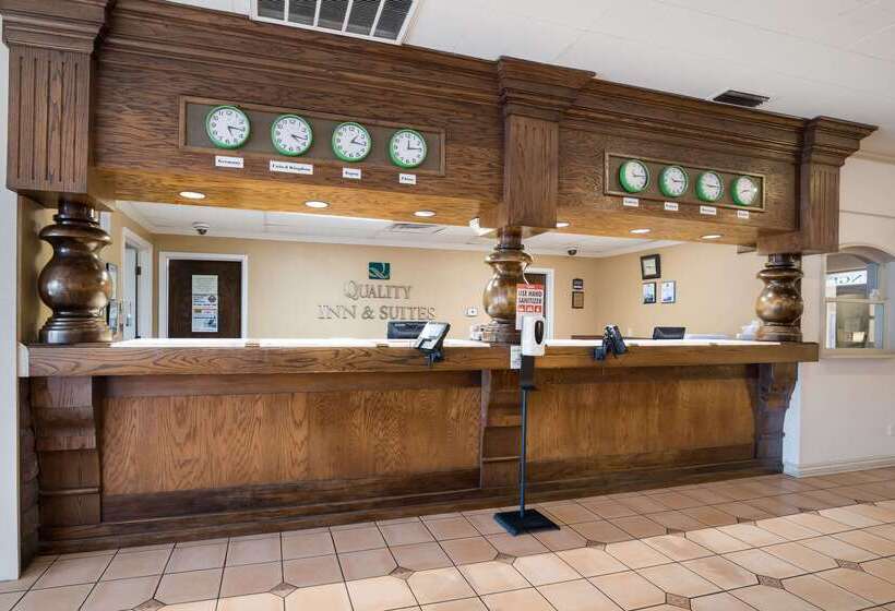هتل Quality Inn & Suites Lake Havasu City