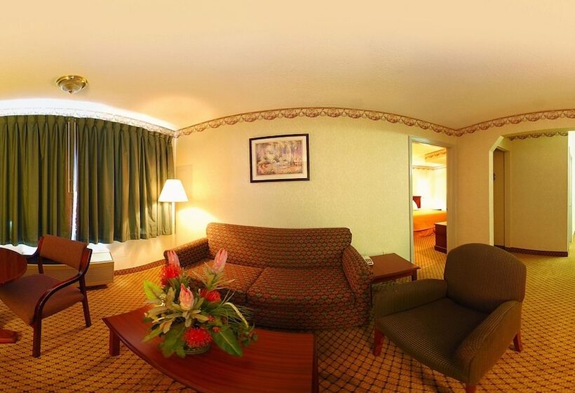 هتل Quality Inn & Suites Morrow Atlanta South