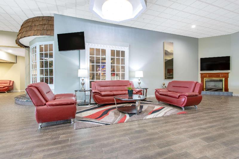 Ramada Hotel & Conference Center By Wyndham Lewiston