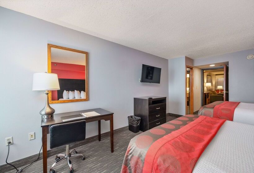 Hotel Ramada By Wyndham Sioux Falls Airport  & Suites