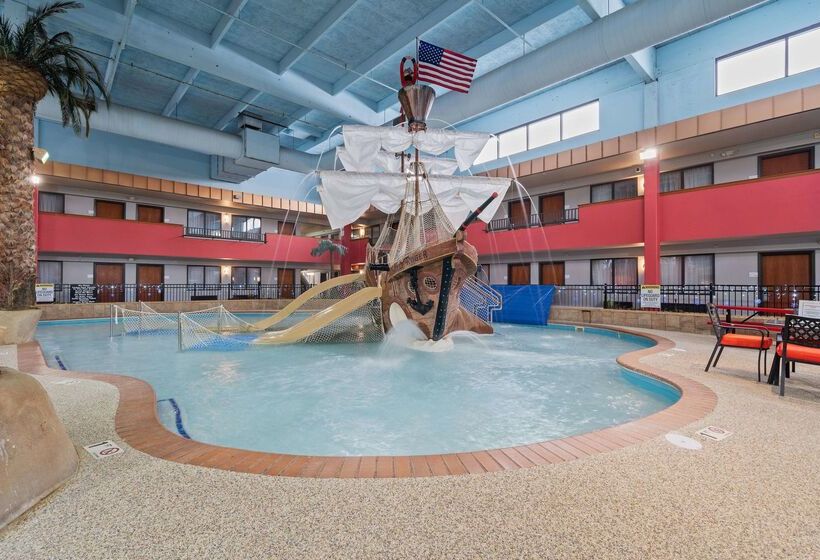 هتل Ramada By Wyndham Sioux Falls Airport   Waterpark Resort & Event Center