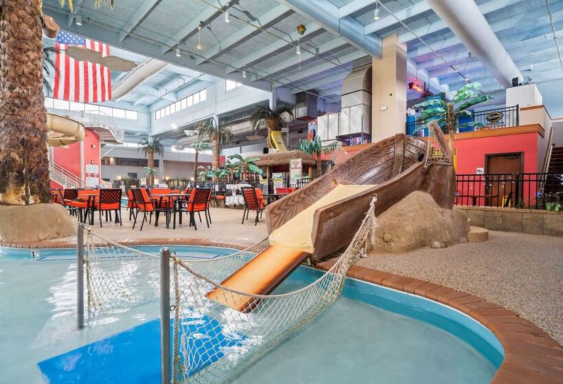 هتل Ramada By Wyndham Sioux Falls Airport   Waterpark Resort & Event Center