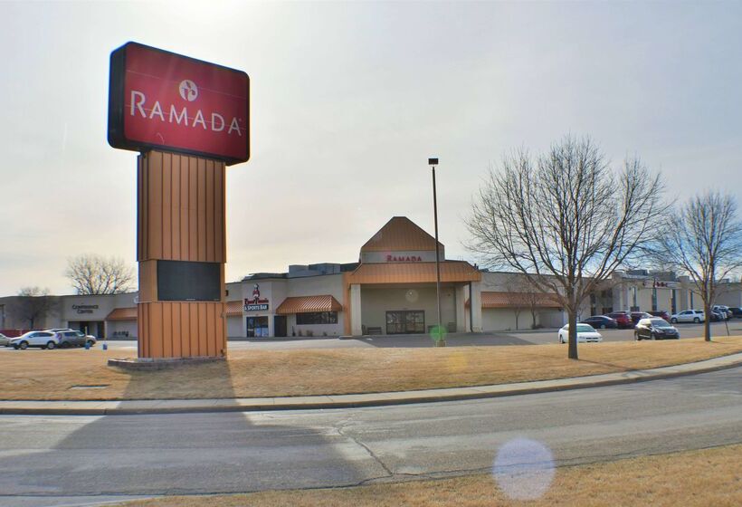 Hotel Ramada By Wyndham Sioux Falls Airport  & Suites