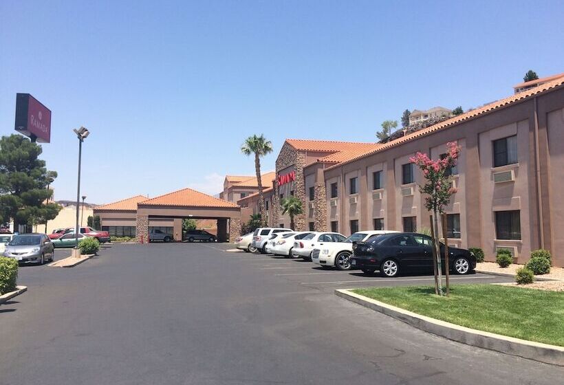 هتل Ramada By Wyndham St George
