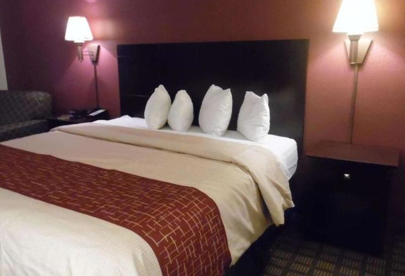Отель Red Roof Inn & Suites Oklahoma City Southwest