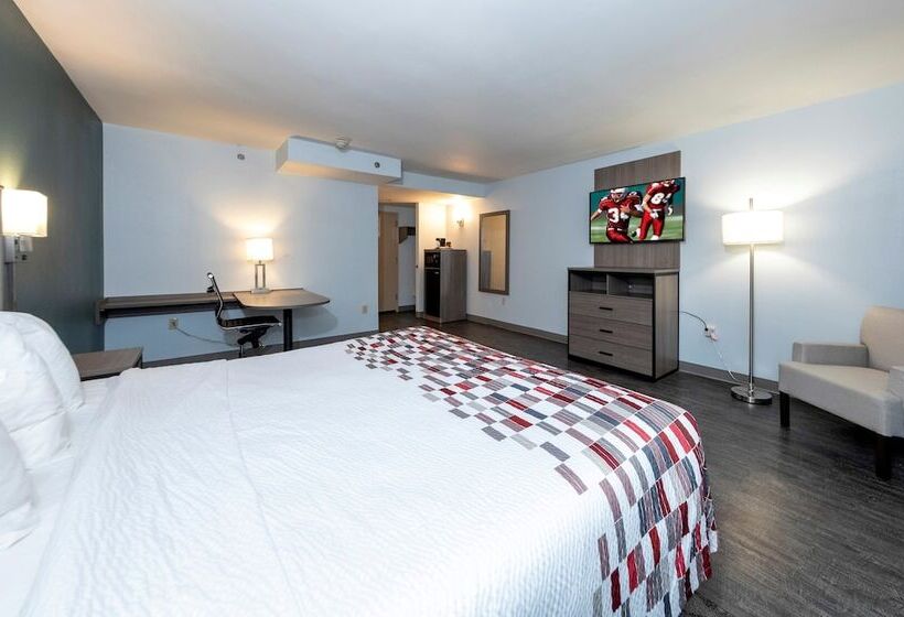 فندق Red Roof Inn & Suites Wilmington – New Castle