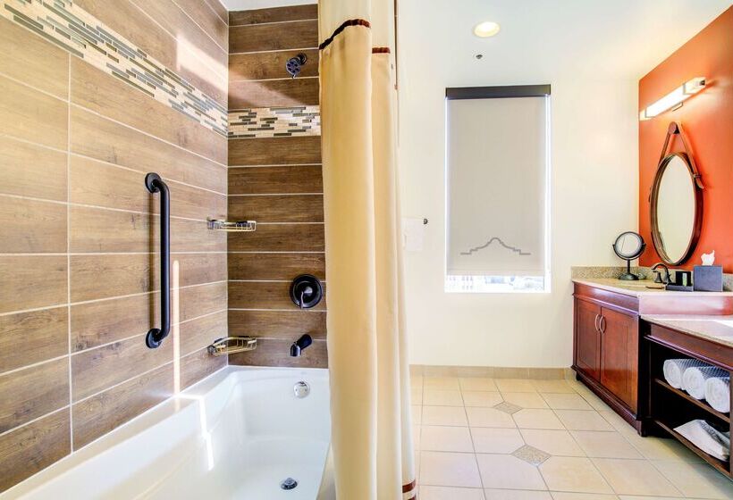 هتل The Emily Morgan San Antonio   A Doubletree By Hilton