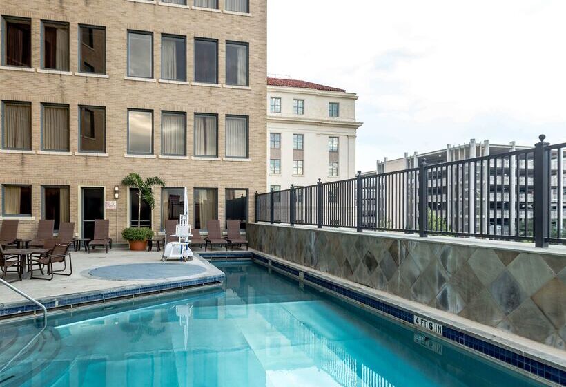 هتل The Emily Morgan San Antonio   A Doubletree By Hilton