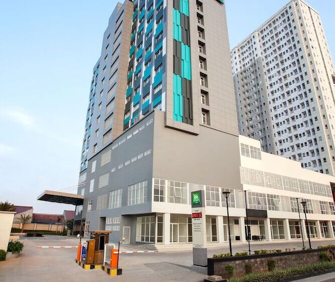 هتل Ibis Styles Bekasi Jatibening