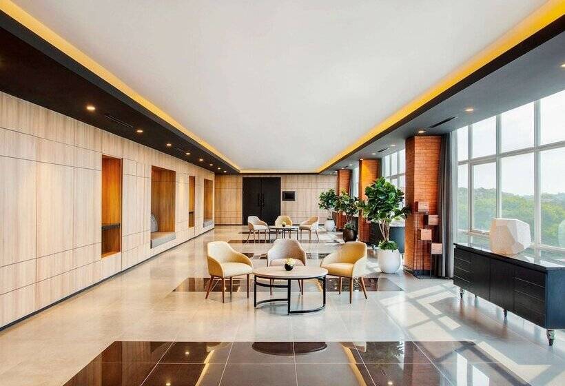 هتل Ibis Styles Bekasi Jatibening