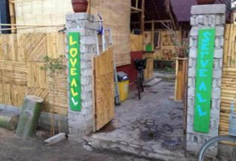 هتل Little Woodstock Homestay