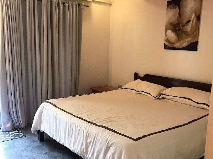 בית מלון כפרי Vilus Place