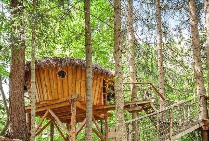 住宿加早餐  Cabanes Et Yourtes De La Vallée De L Ance