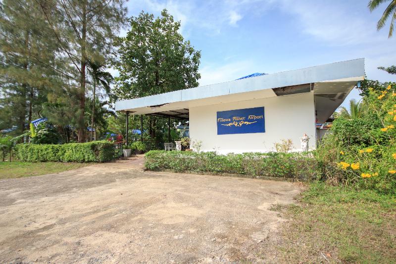 هتل Capital O75345 Praewa Villas Naiyang Phuket