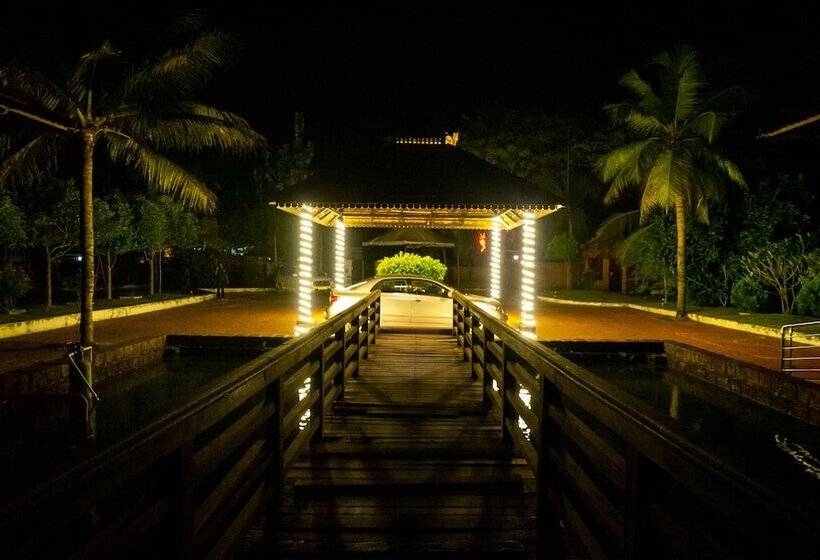 فندق Kumarakom Heritage