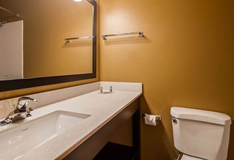 هتل Best Western University Inn