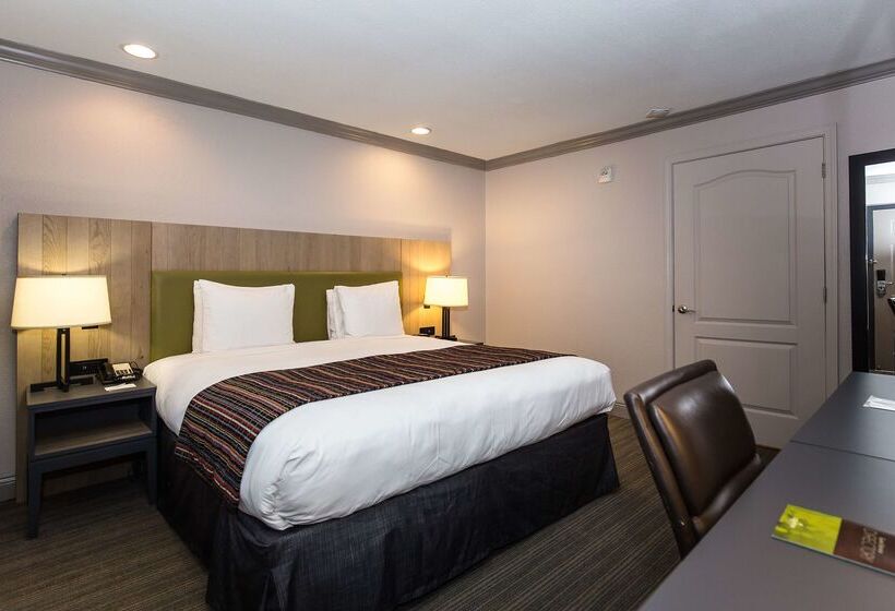 هتل Country Inn & Suites By Radisson, Metairie New Orleans , La