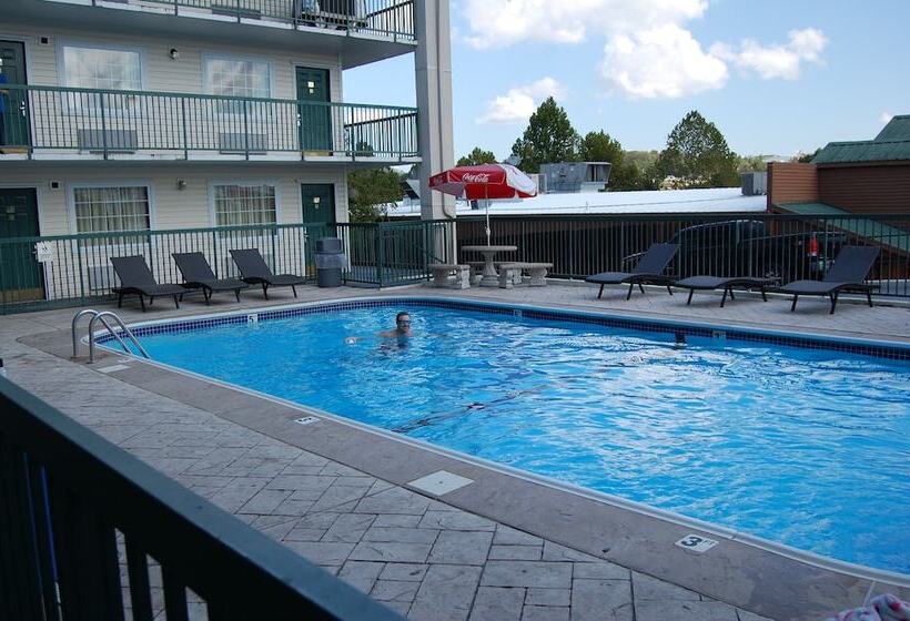 Отель Days Inn By Wyndham Branson/near The Strip