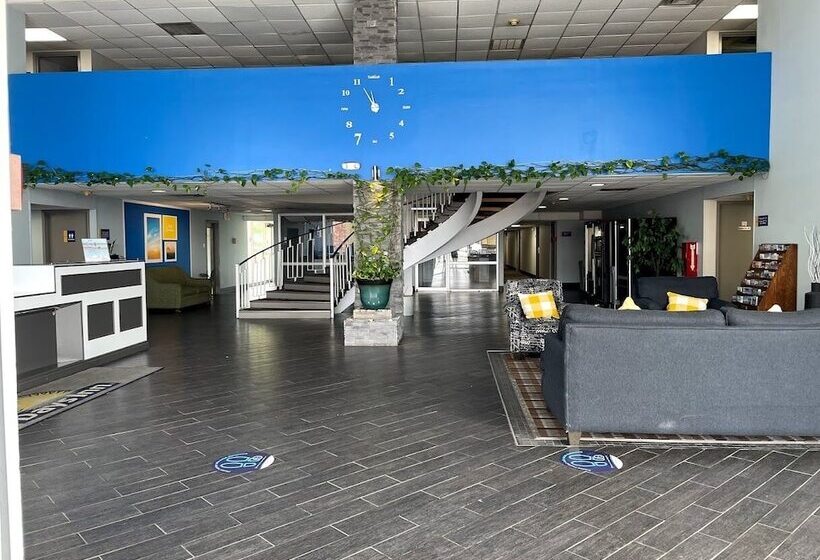 هتل Days Inn By Wyndham Fort Wright Cincinnati Area
