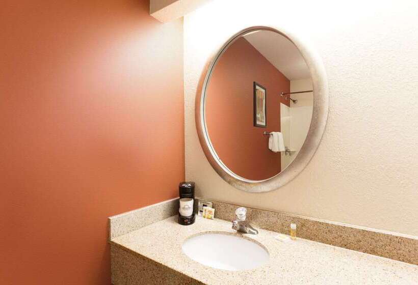فندق Days Inn By Wyndham Monmouth Junction S Brunswick Princeton