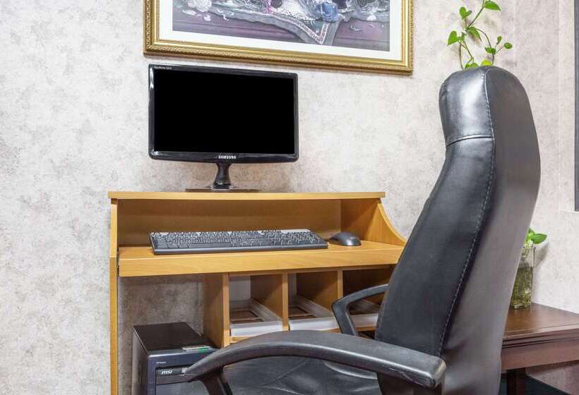 فندق Days Inn By Wyndham Royston