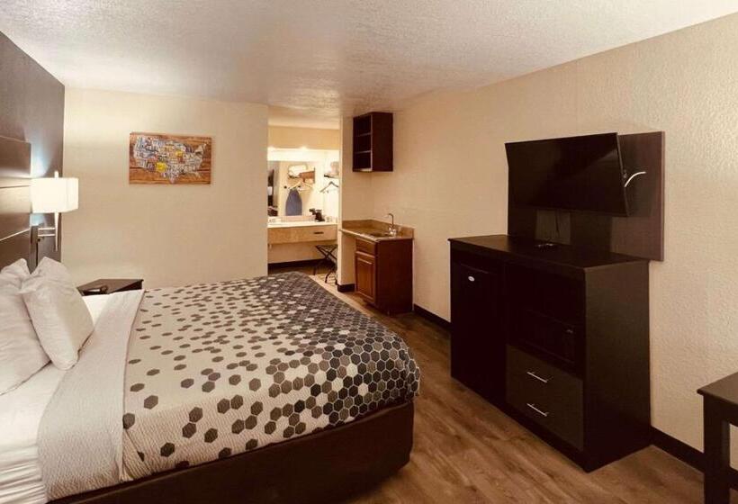 هتل Econo Lodge Inn & Suites Downtown San Antonio Riverwalk Area