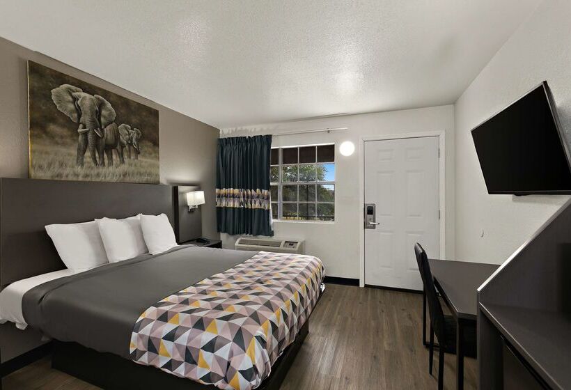 בית מלון כפרי Knights Inn   Belton/temple