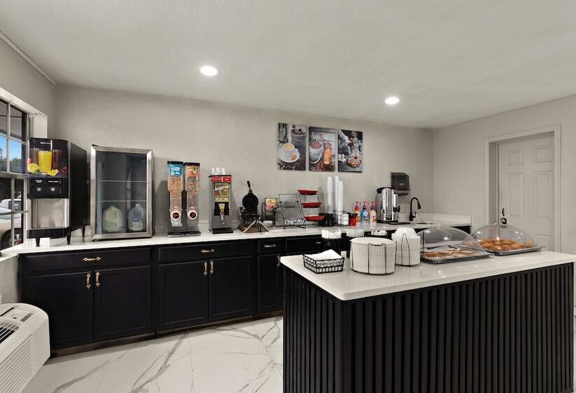 בית מלון כפרי Knights Inn   Belton/temple