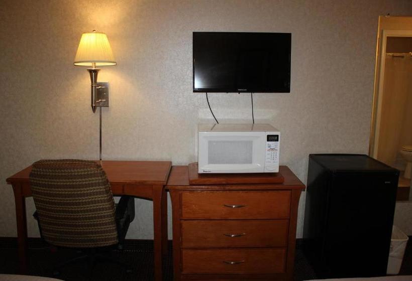 فندق Port Of Tacoma Inn