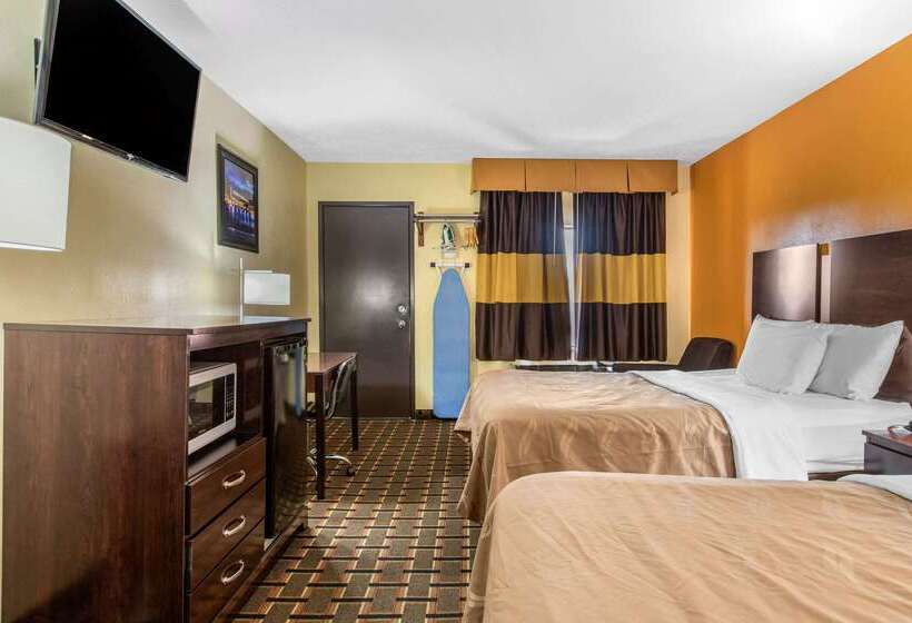 Hotel Quality Inn Grand Rapids Near Downtown