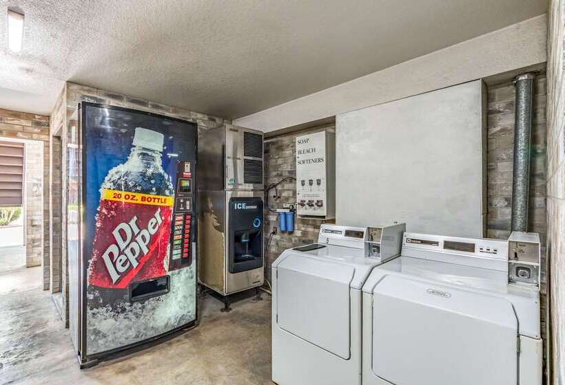 ホテル Quality Inn I 10 East Near Frost Bank Center