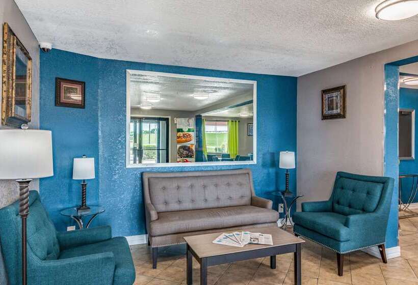 ホテル Quality Inn I 10 East Near Frost Bank Center
