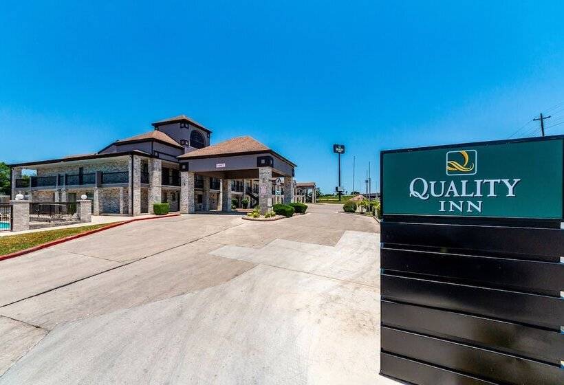 ホテル Quality Inn I 10 East Near Frost Bank Center