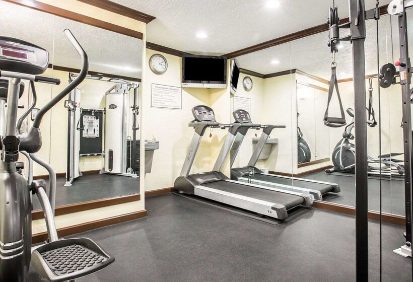 هتل Quality Inn San Diego I 5 Naval Base