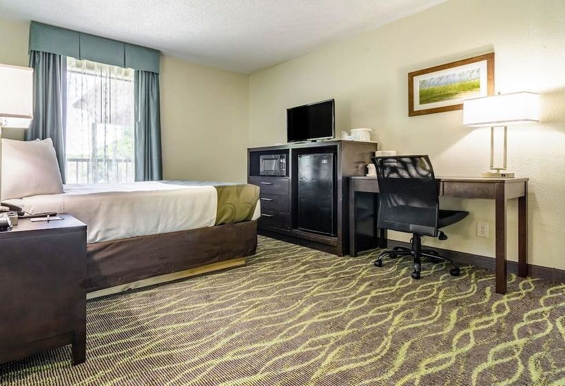 هتل Quality Inn & Suites Creedmor   Butner