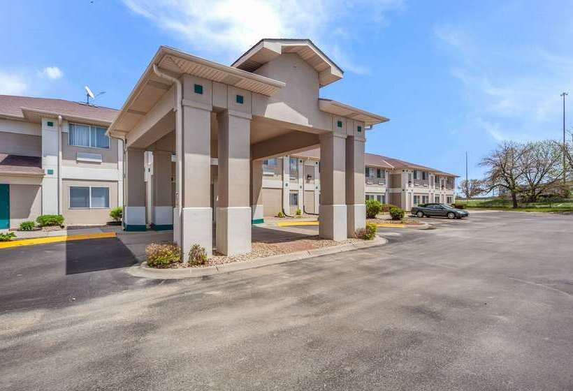 هتل Quality Inn & Suites West Omaha   Ne Linclon