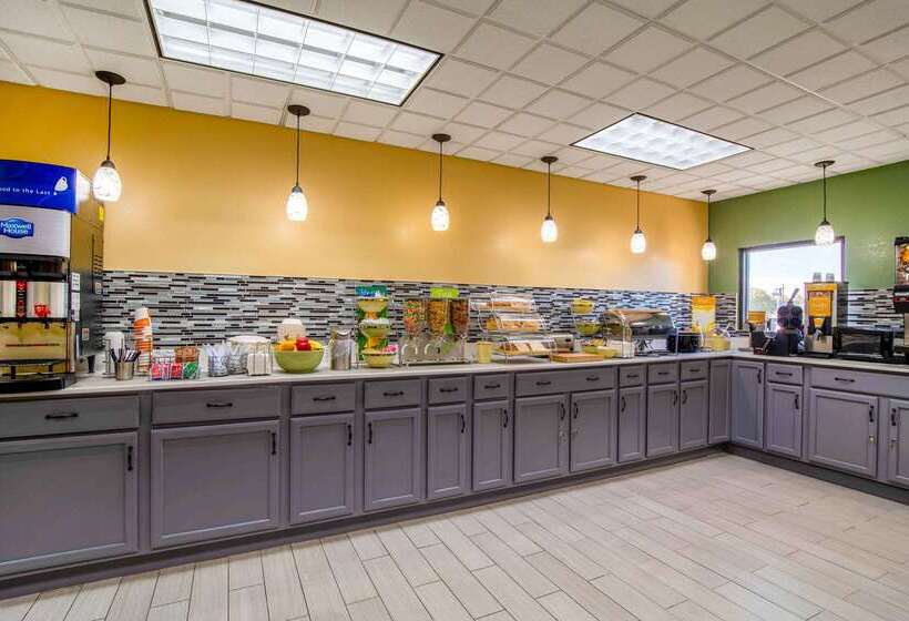 هتل Quality Inn West Columbia  Cayce